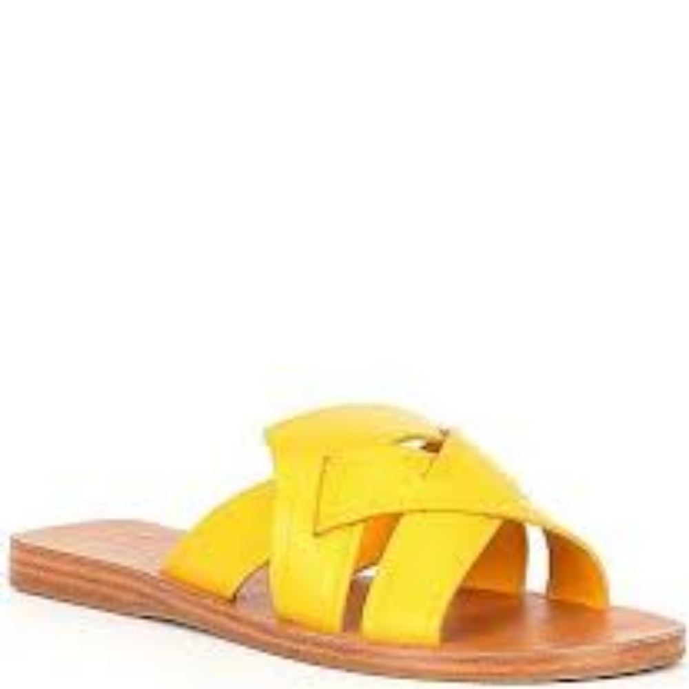 Antonio Melani Lynnley Leather Mustard Flat Sandals Size 6.5
